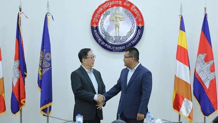 Cambodia’s Ministry of Public Works and Transport Explores AI Modernisation in Collaboration with AI Technology Pte. Ltd.